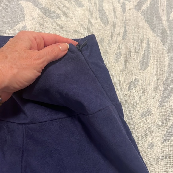 NWT Last Tango navy super soft stretchy suede like flowy pants - Picture 9 of 9